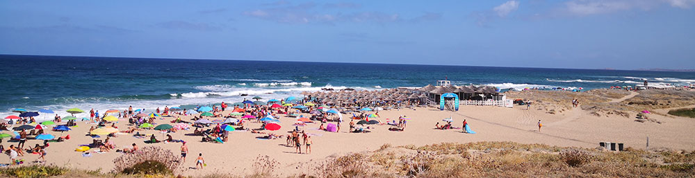 Strand im Famliencamp auf Sardinien