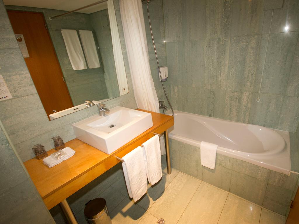 Hotel Comfort Inn_Beispiel Badezimmer 1