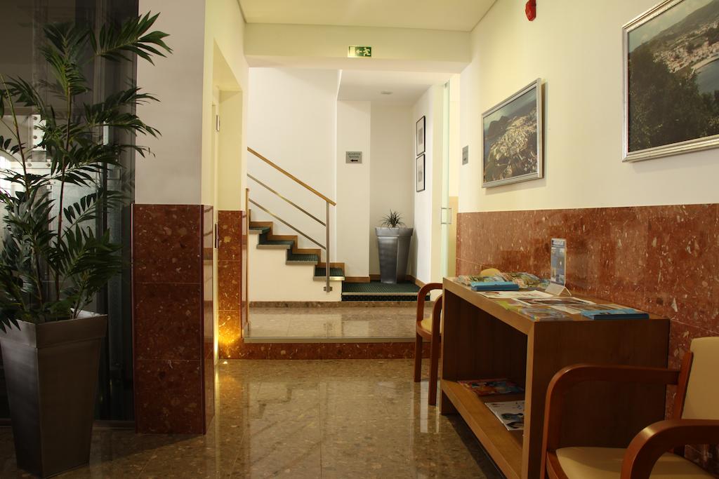 Hotel Zenite_Eingangsbereich Treppenaufgang