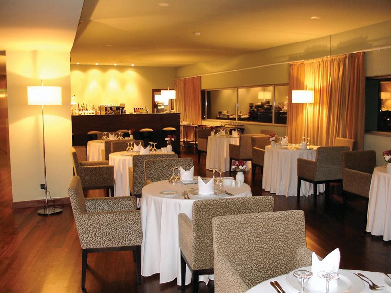 VIP Executive Azores Hotel_Restaurant 2