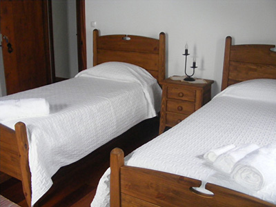 Casa da Madrinha_bedroom twinbed