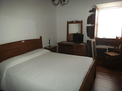 Casa da Madrinha_master bedroom