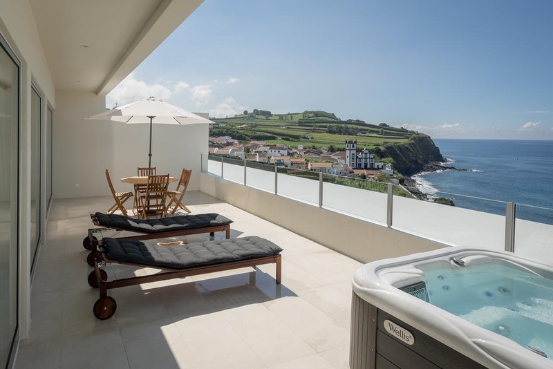 SUL Villas_Prime Suite_terrace with jacuzzi
