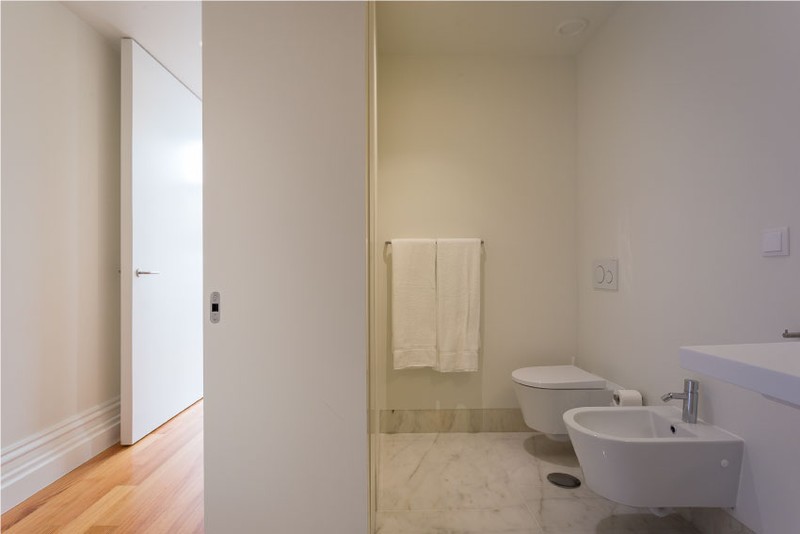 Armazens Cogumbreiro_deluxe room_bathroom