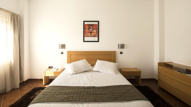 Hotel Santa Maria_bedroom_example_04