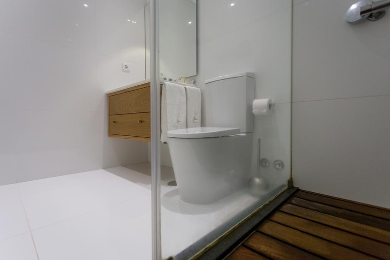 Azores Villas_Coast Villa 1_bathroom
