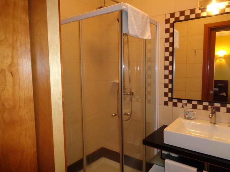 Casa das Faias_bathroom example 2