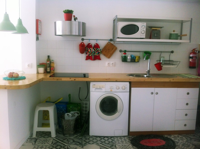 Casinha Azul_kitchen with table