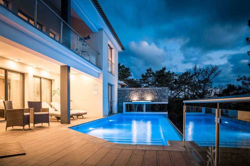 Atlantic Heritage Luxury Villa_infinity pool with loungers