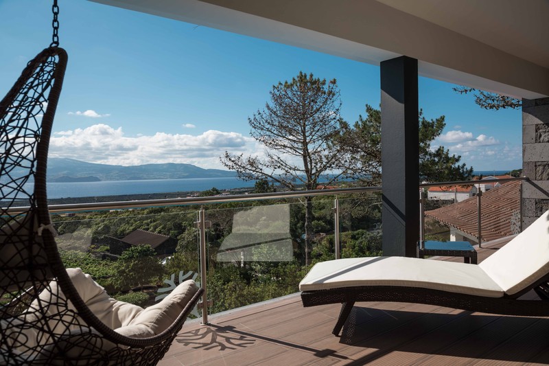 Atlantic Heritage Luxury Villa_balcony with faial view