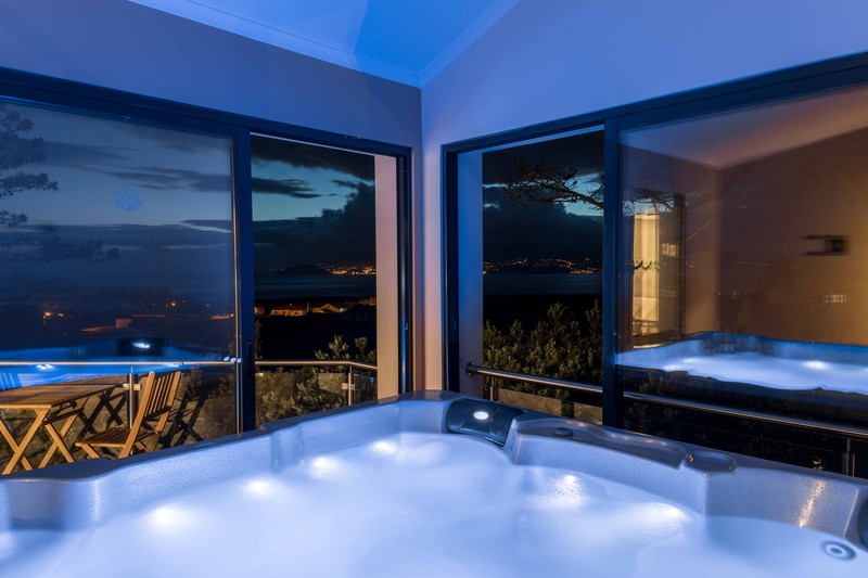 Atlantic Heritage Luxury Villa_whirlpool with panoramic view