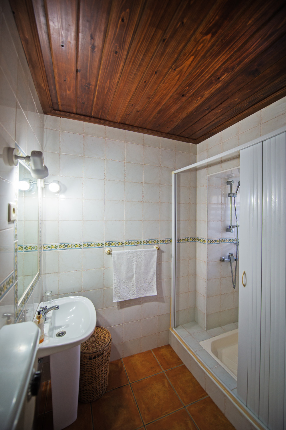 Casas do Capelo_Eduardina_bathroom