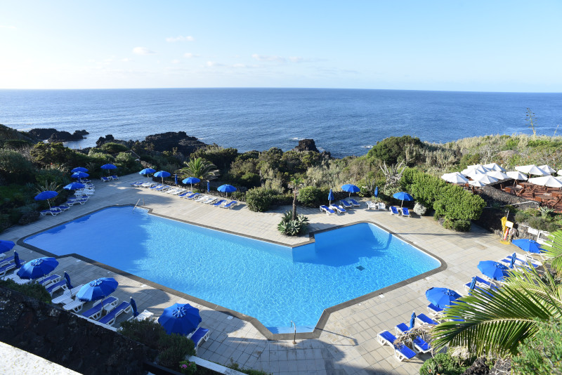 Caloura Hotel Resort_outside area and pool_2