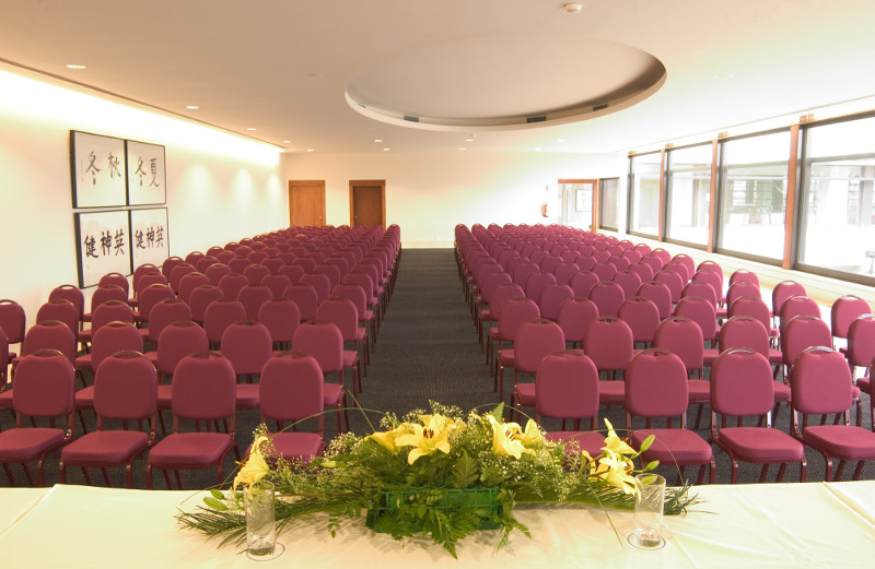 Azoris Royal Garden_conference room