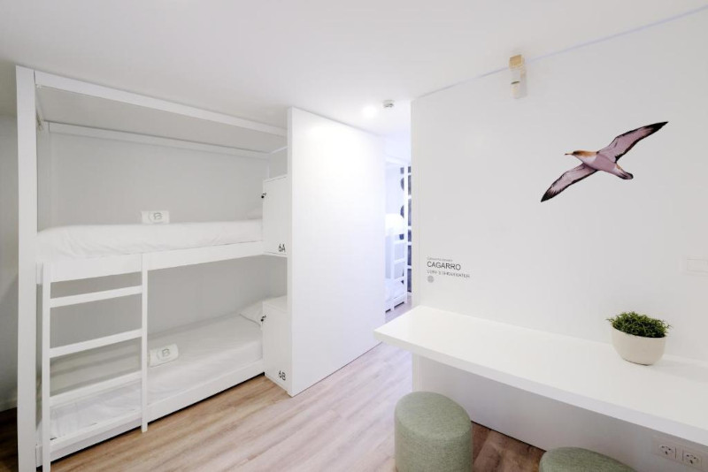Boa Nova Hostel_Camarata_Cagarro_bedroom2