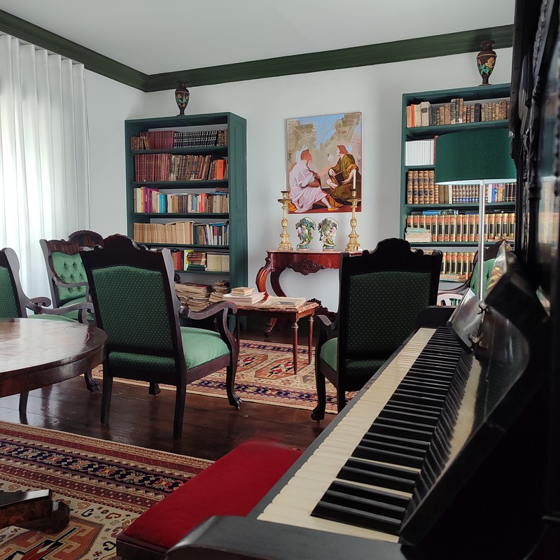 Quinta dos Misterios_common room.jpg