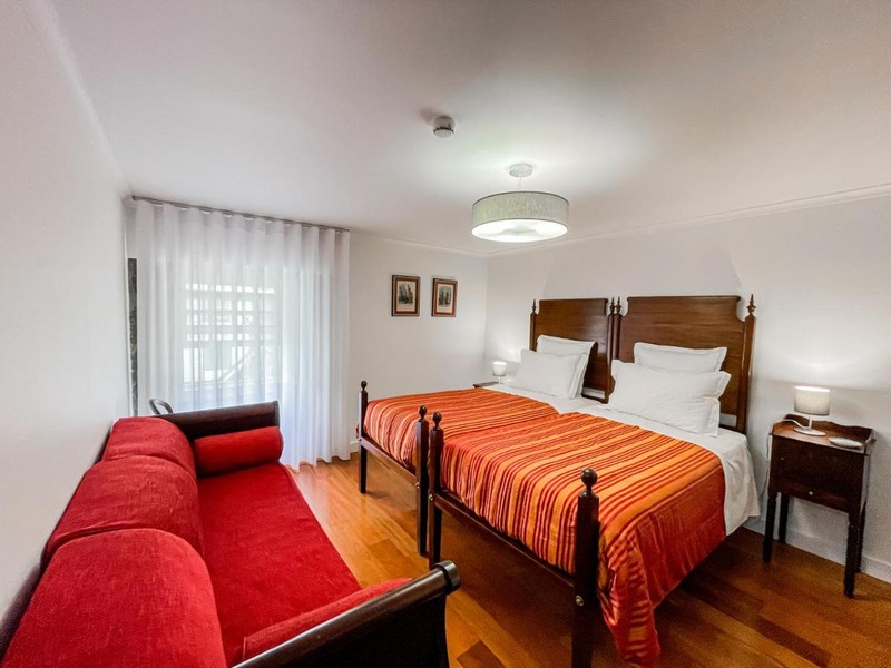 Quinta dos Misterios_room angra do heroismo.jpg