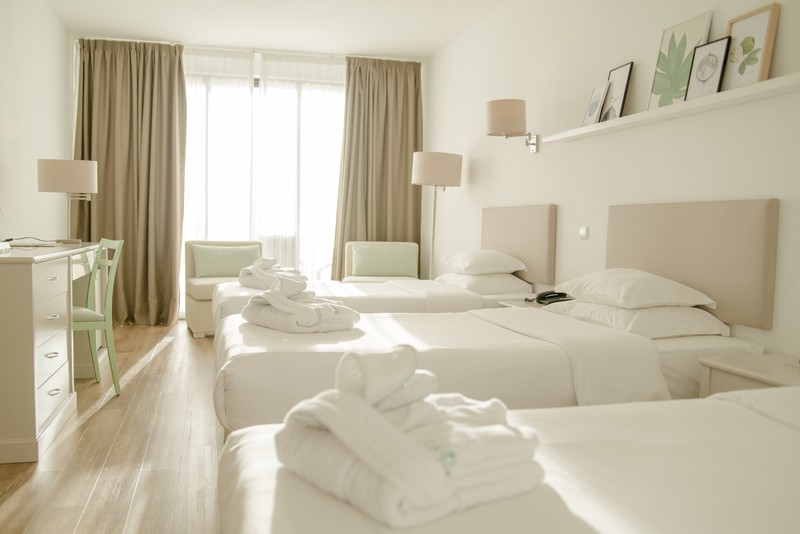 Caloura Hotel Resort_triple room.jpg