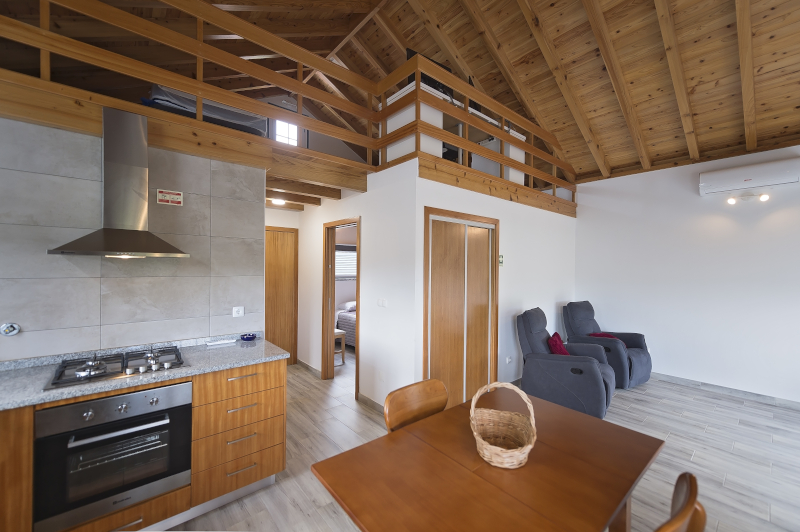 Casa da Amparo_kitchen & living area