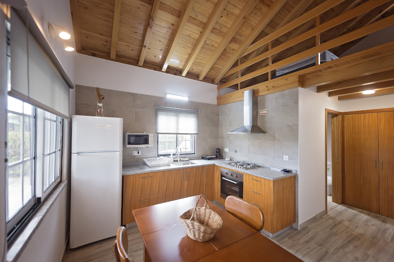 Casa da Amparo_kitchen 