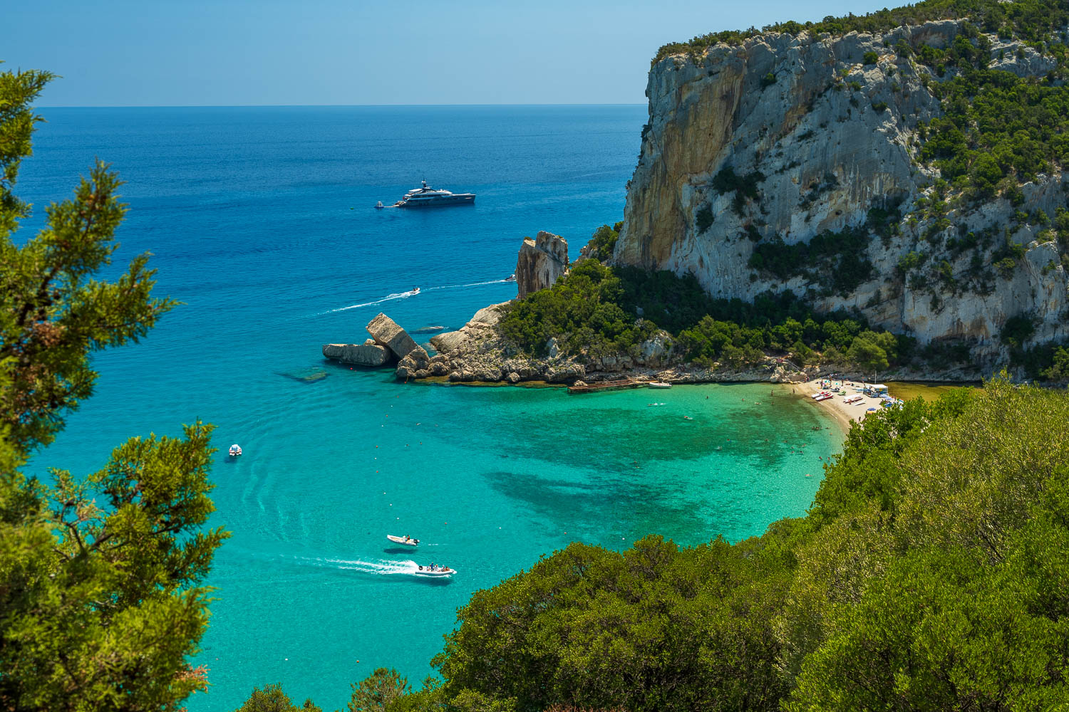 Malerische Buchten auf Sardinien