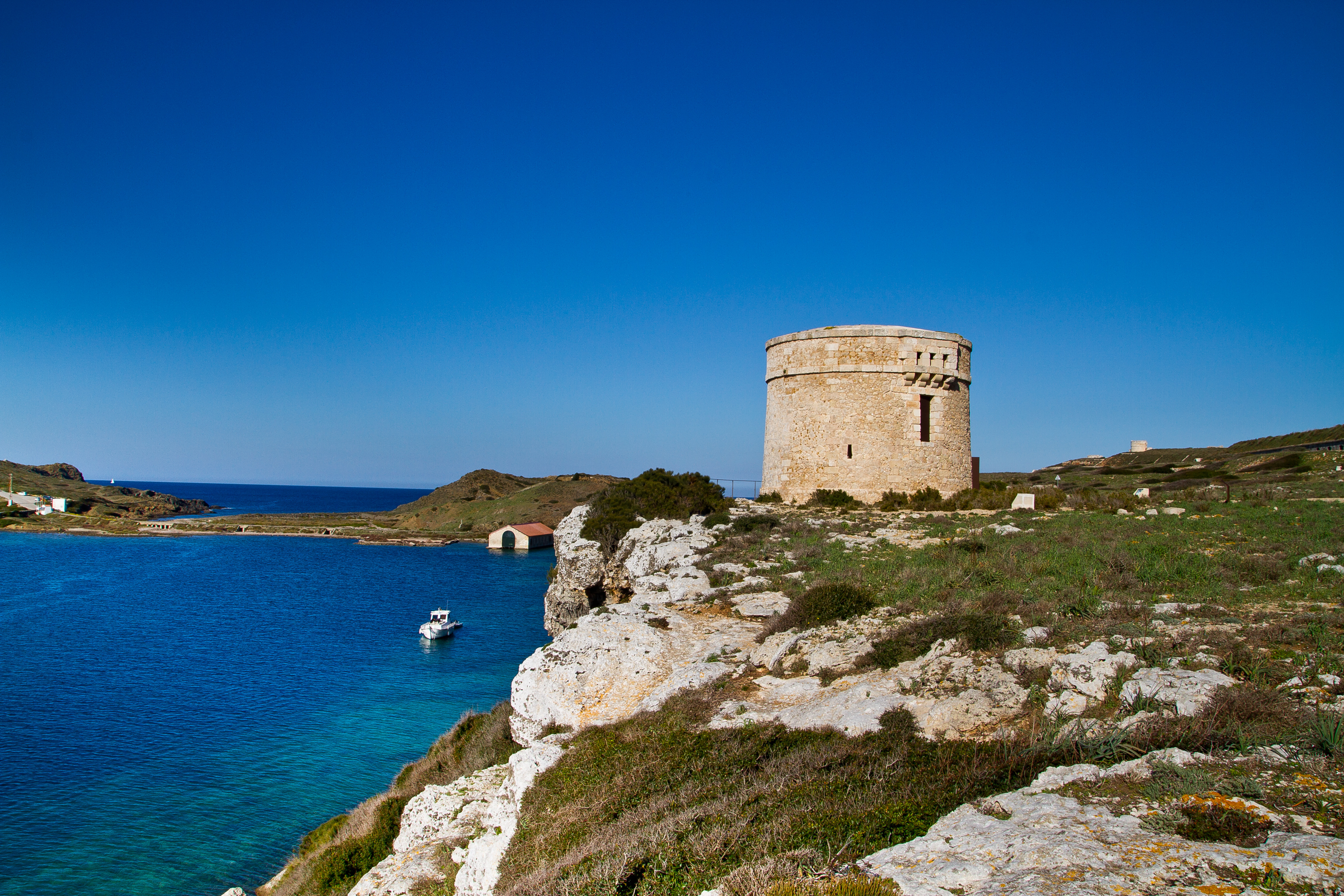 Menorca: Entspanntes Wandern & Kultur