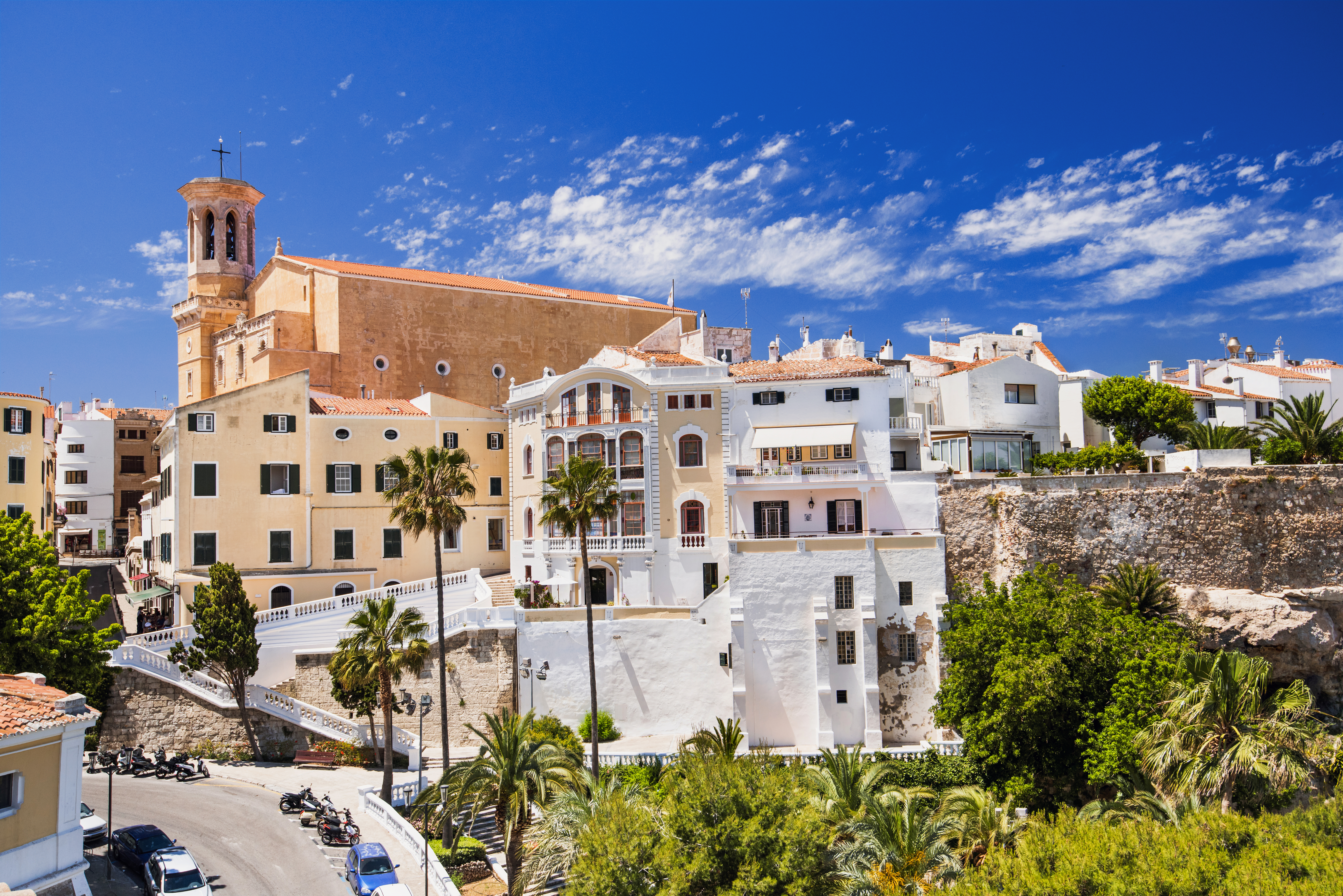 Menorca: Entspanntes Wandern & Kultur
