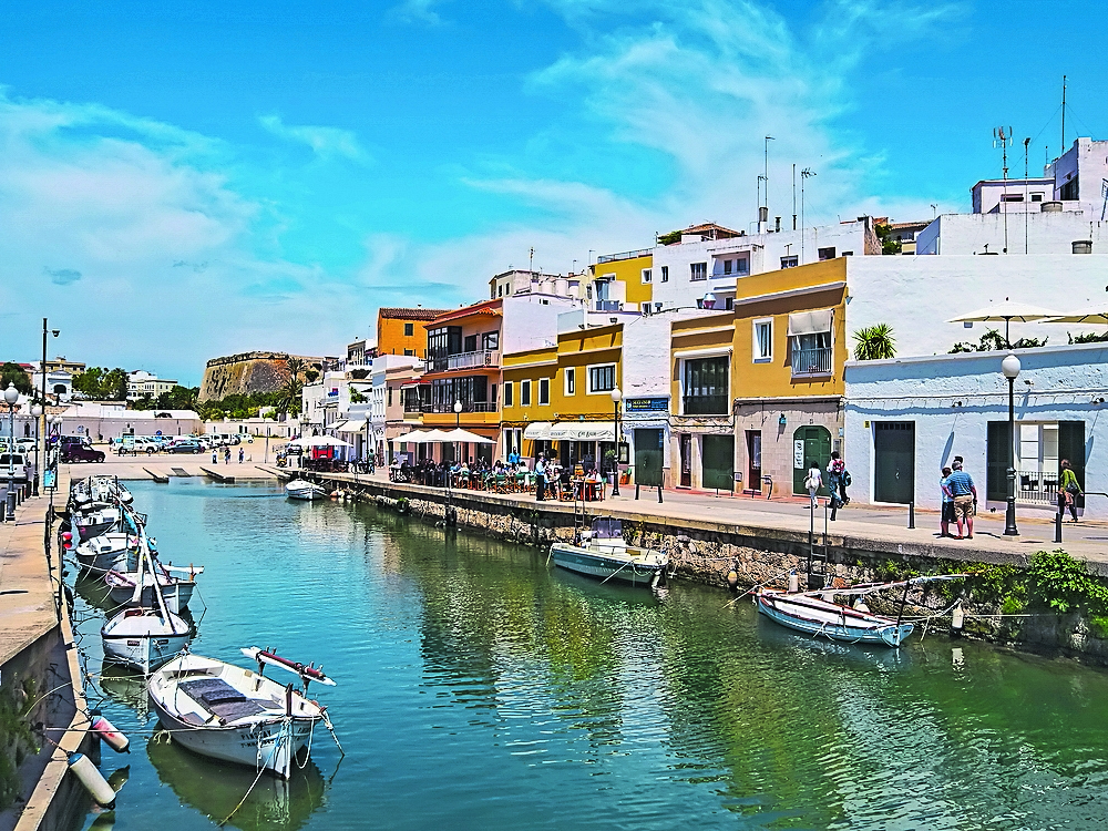 Menorca: Entspanntes Wandern & Kultur
